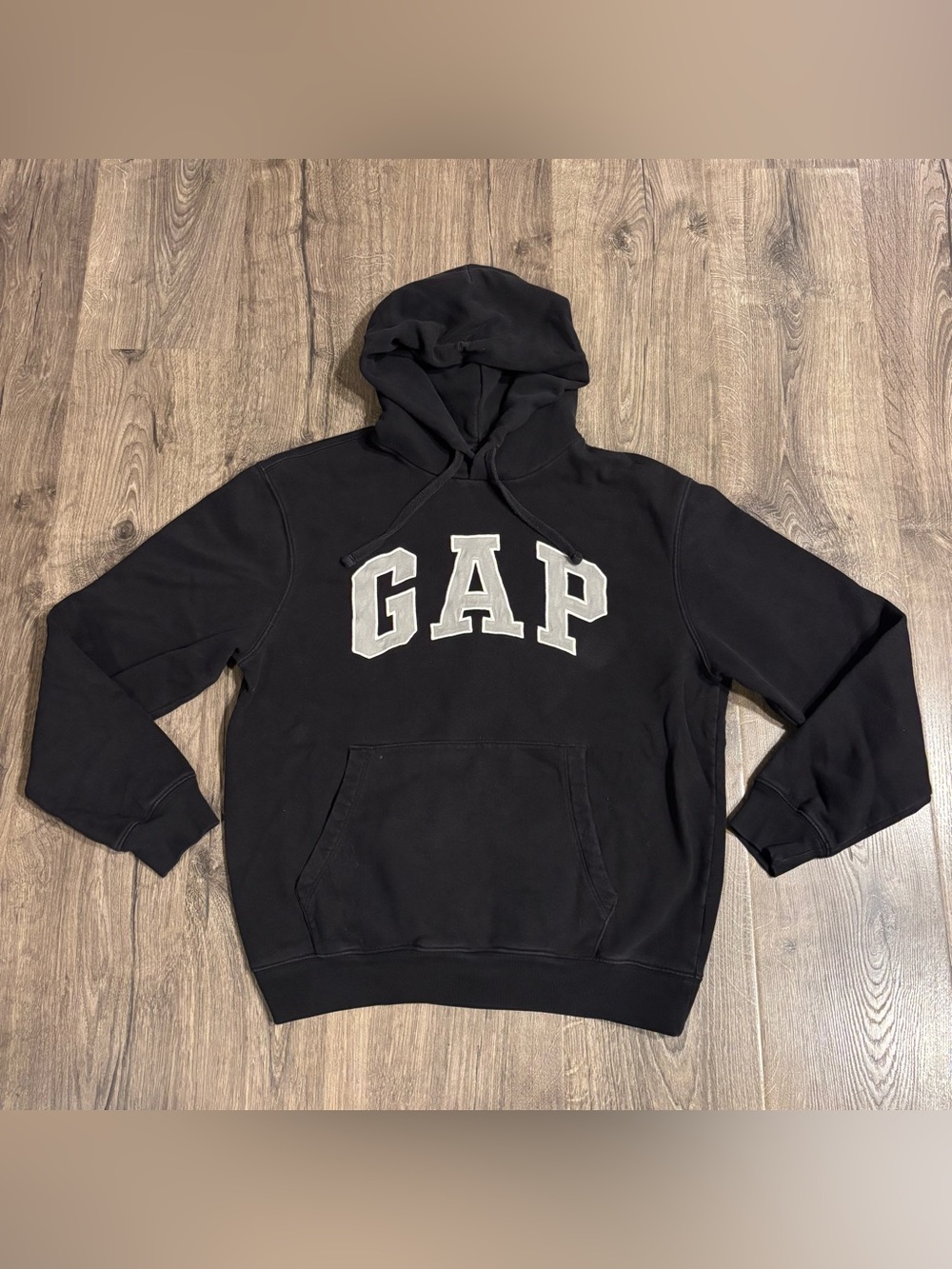 GAP Big Embroidered Logo Hoodie Black Y2K Streetwear Hype Men’s Size Small